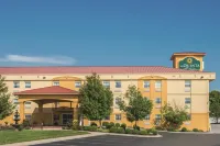 La Quinta Inn & Suites by Wyndham Blue Springs Hotels in Jackson County