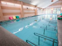 Housenbou Lodge - Pools