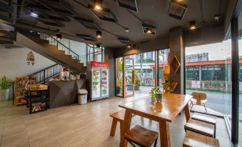 WE Terminal Hotel