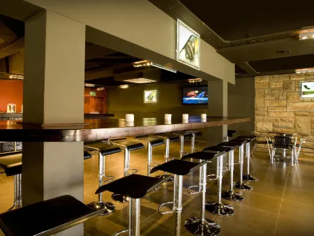 Golden Gate Hotel Отели рядом с достопримечательностью «Национальный парк Голден Гейт Хайлендс»