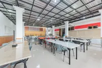 Urbanview Hotel 99 Syariah Banjarbaru by RedDoorz Hotels in Loktabat Selatan
