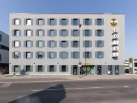 B&B Hotel Neuss Hotels in der Nähe von Kaarster See