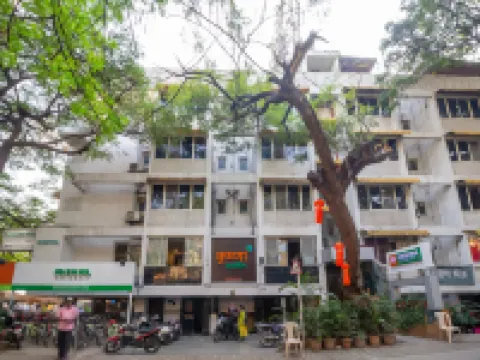 Krishna Residency (A Business Budget Hotel) โรงแรมใกล้วัดนารายณีธรรม