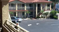 Santa Ana Travel Inn Hotels in Santa Ana