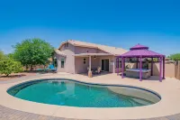 Chic Villa - Pool/Hot Tub/Hammock/King Bed/wi-fi