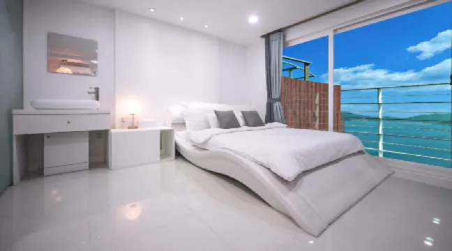 The South Sea, Spa Hill Pension