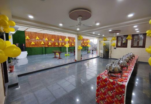 5. 호텔 브린다반 ..