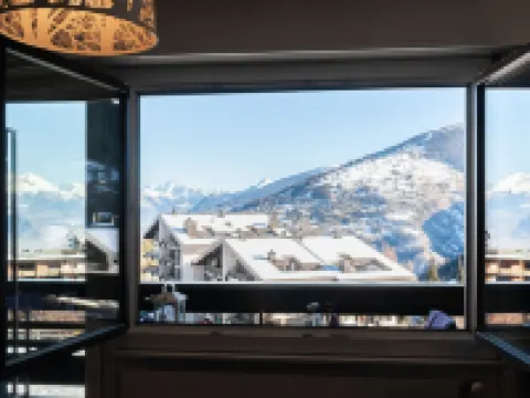 Valaisia 24A 孔泰酒店