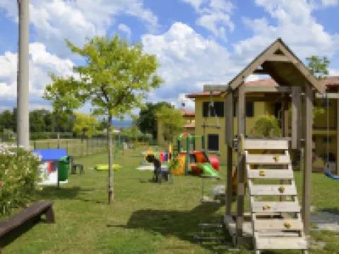 Karina モニーガ・デル・ガルダのホテル