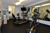 Days Inn by Wyndham Stuart, FL - Gym