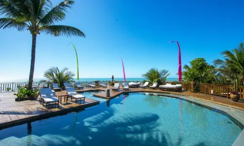 Sombra e Água Fresca Resort