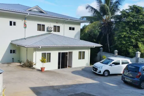 Dovass Apartment Seychelles Hotels in Takamaka