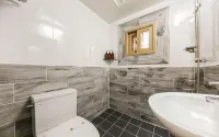 Gongju Choi Hanok Hotel - Motels