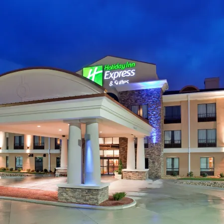 Holiday Inn Express & Suites SAINT ROBERT - LEONARD WOOD by IHG