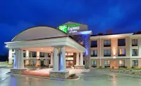 Holiday Inn Express & Suites Saint Robert - Leonard Wood Hotels in 