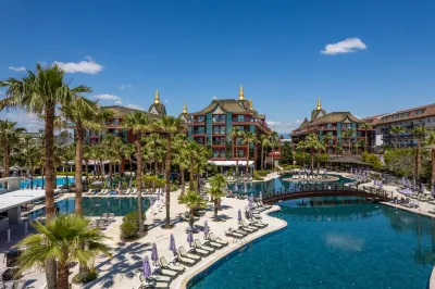Siam Elegance Hotel & Spa Hotels near Nar Bahçesi