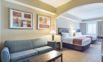 Comfort Suites Beachside