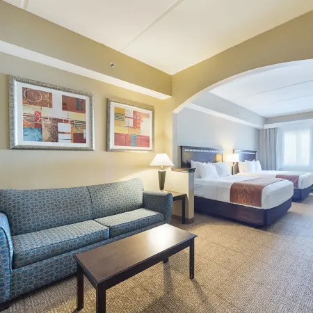 Comfort Suites Beachside