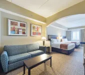 Comfort Suites Beachside