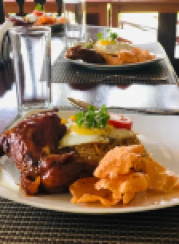 Myh - Lake Front Pvt Villa with Staff and Includes Free Breakfast of Your Choice