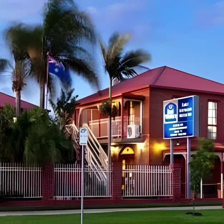 Early Australian Motor Inn