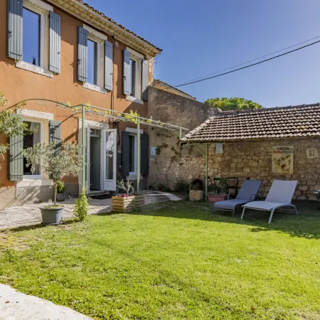 Bastide du 19ième Отели в г. Оппед