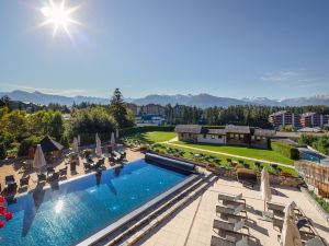 Hostellerie du Pas de l'Ours "Relais et Châteaux"