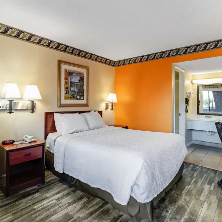 Knights Inn Madera Hotels in Madera County