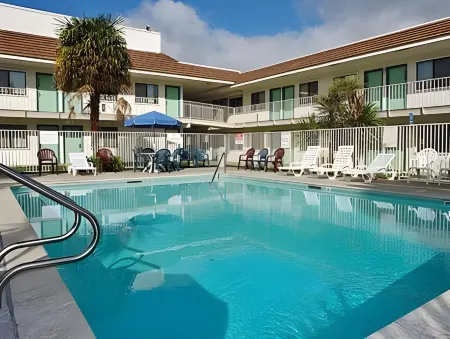 Motel 6 Fremont, CA - South