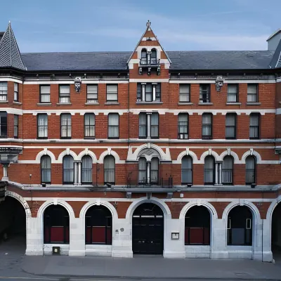 Hotel Isaacs Cork City Hotel dekat St. Anne's Shandon Church