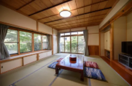 민슈쿠 츠타야 유후인 분지 주변 호텔