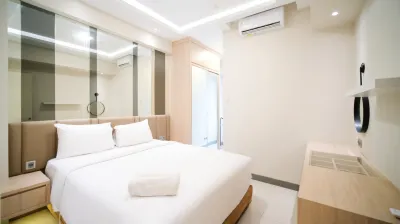 Best Price and Comfortable Living 2Br at Anderson Supermall Mansion Apartment by Travelio Hotel dekat Universitas Ciputra