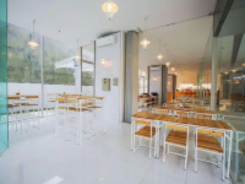 Alimar Premier Hotel Hotels in Mulyorejo