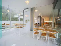 Alimar Premier Hotel Hotel di Kecamatan Mulyorejo