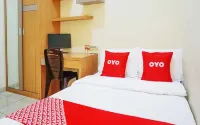 Flagship 90723 Berlima Guest House Syariah Hotel di Pakis