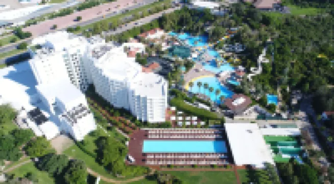 โรงแรม SU & Aqualand