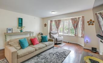 Spacious Newark Duplex in Walkable Location!