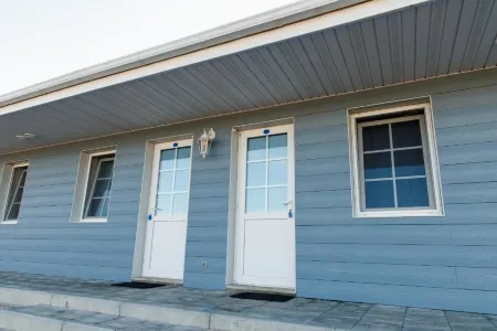 Tikhiy Dvorik Hotel Отели в г. Каменногорье