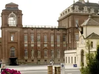 Hotel Cascina di Corte فنادق في Borgaro Torinese