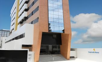 Palms Ponta Verde by Tropicalis