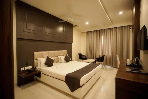 Cliff Embassy Banquet and Suites Hotels in Shimoga