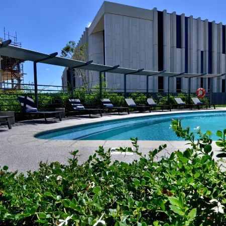 Courtyard Hotel Waterfall City