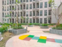 Minimalist Studio Transpark Juanda Bekasi Timur Apartment by Travelio Hôtels à : East Bekasi