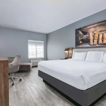La Quinta Inn & Suites by Wyndham Decatur