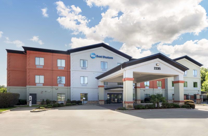 Best Western Carthage Inn Suites