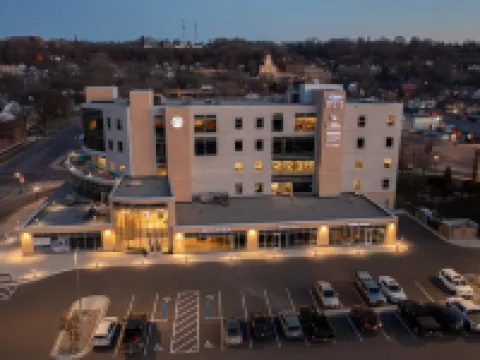 Arch + Cable Hotel Hotels in Mankato
