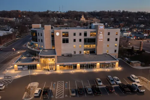Arch + Cable Hotel Hotels in Mankato