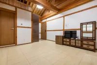 Gongju Haru Hanok Pension Hotels in Gongju
