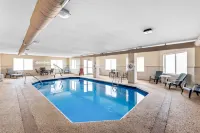 Comfort Inn & Suites Heath - Newark South Hotels in Heath