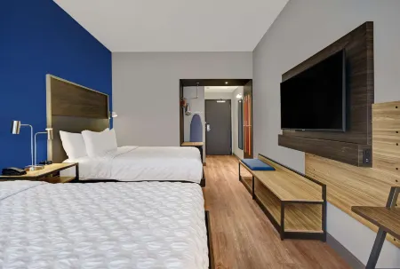 Tru by Hilton Troy Detroit